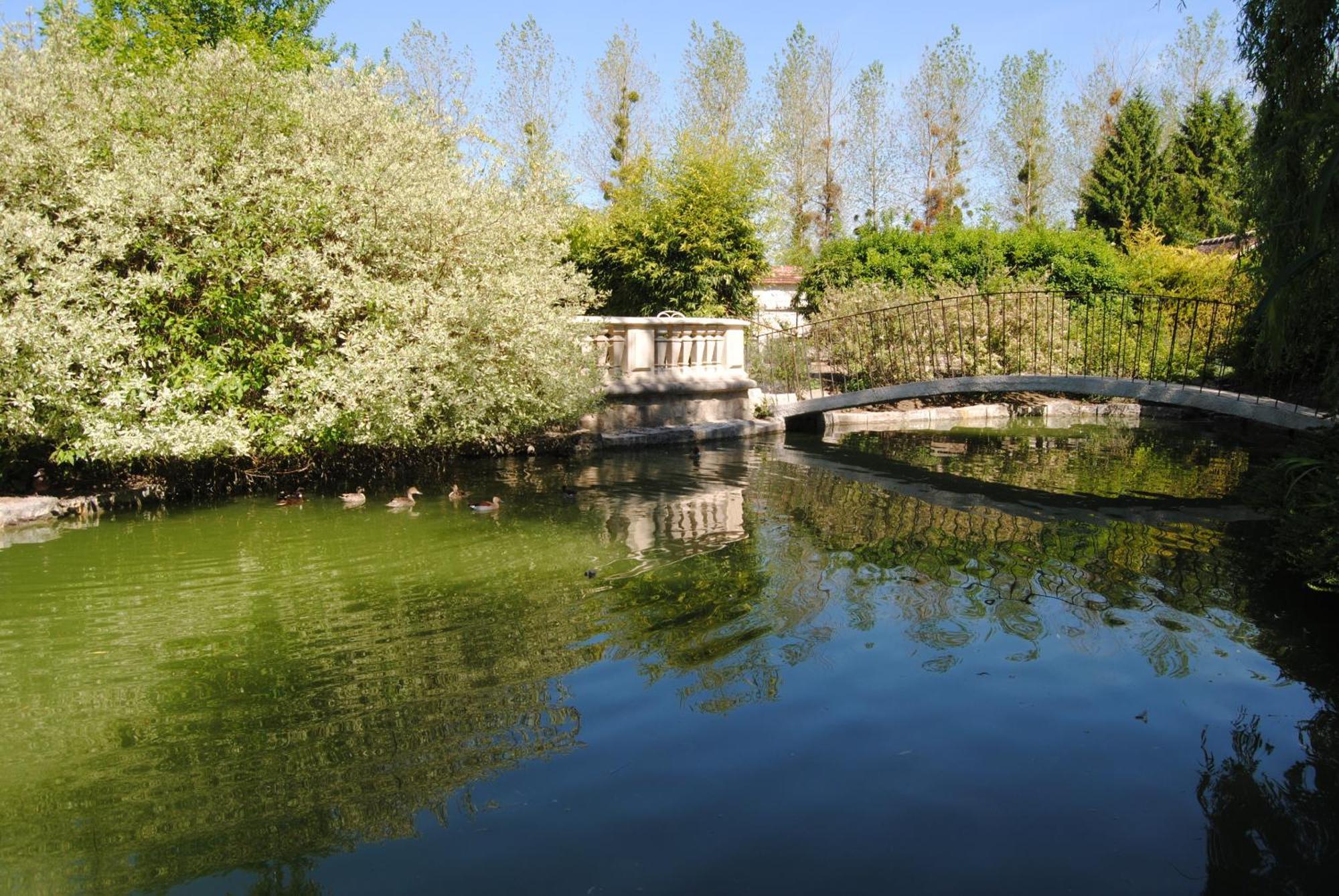 Les Insolites Du Grand Logis Marchais  Ngoại thất bức ảnh